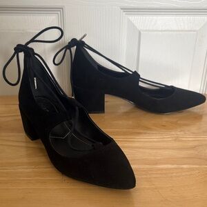 CHARLES by Charles David Block Heel Pointy Toe Shoes Size 6
